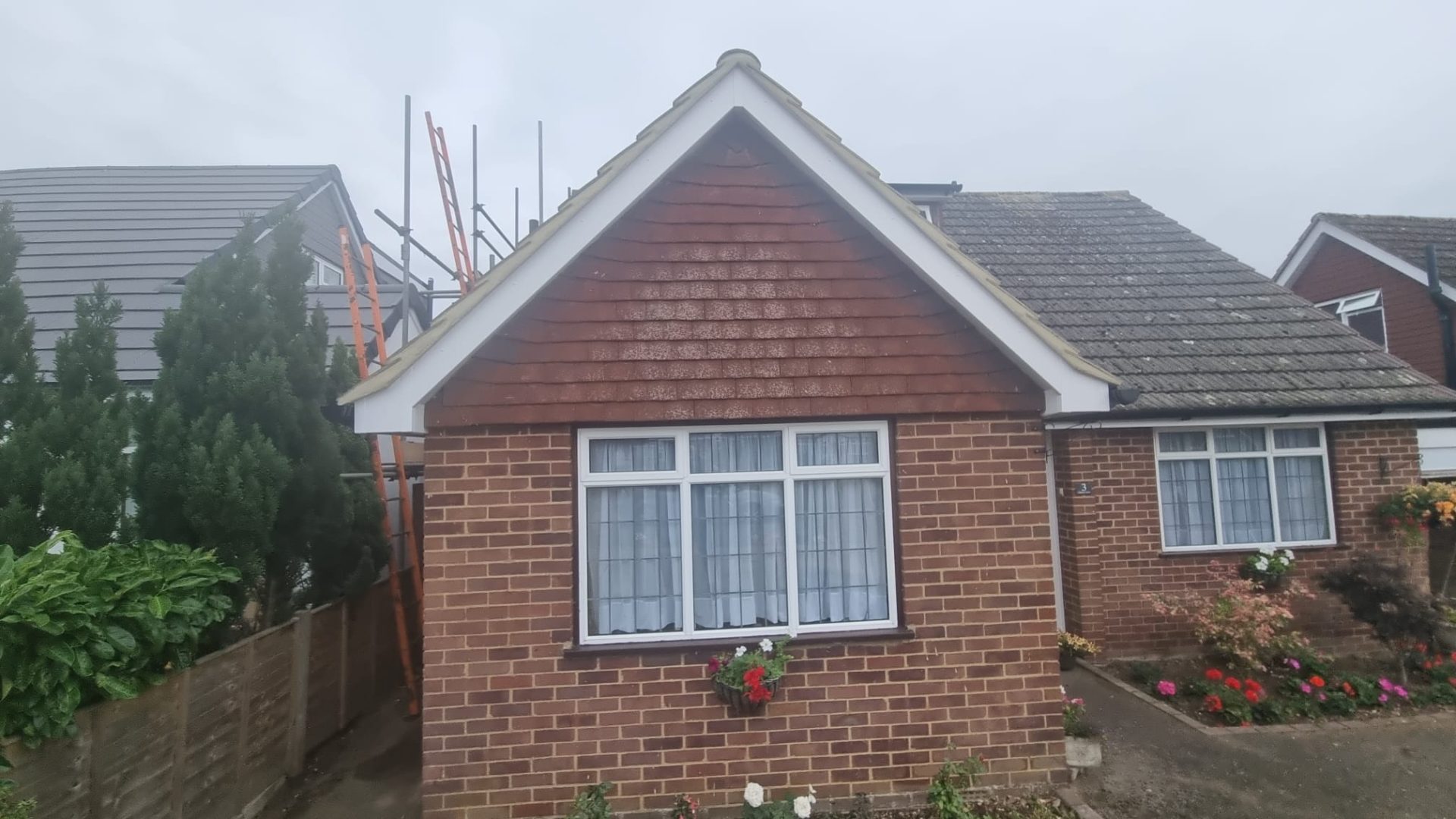  roofing specialists serving